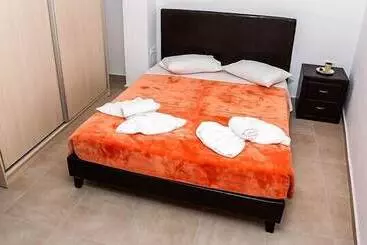 Apartamente turistice Eukalyptus Morfi Village