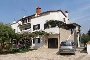 Apartaments turístics Nice And Cozy Apartment Ferry In Medulin