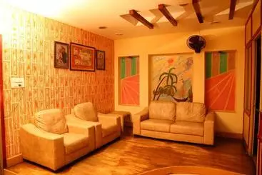 هتل Akanksha Inn