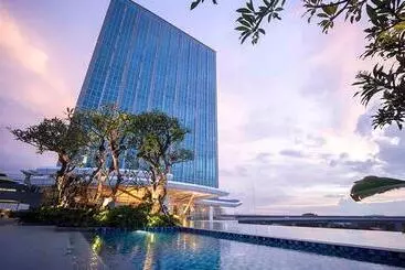 Nuanza Hotel & Convention Cikarang