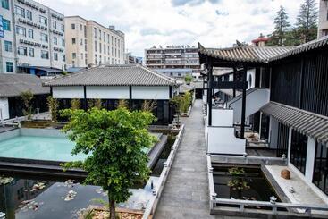 Xijian Hotel   Kunming Dongfeng East Road Dashuying Metro Station