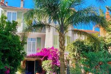 تختخواب و صبحانه Villa Présence L Oasis Chambres D Hotes