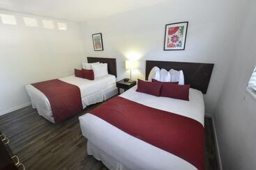 فندق Regency Inn & Suites Sarasota
