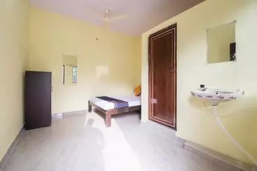 Hotel Spot On 64674 Kl Comforts