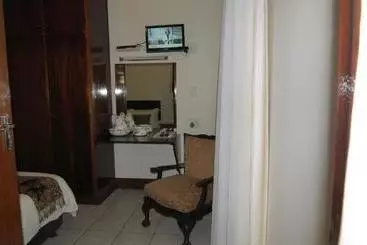 ペンション Dieu Donnee River Lodge
