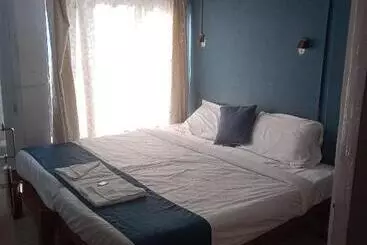 Hotel Munnar Central