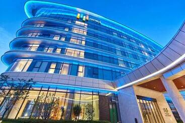 Even Hotels Nanjing Yangtze River By Ihg