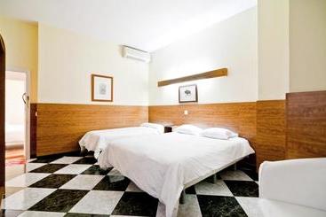 پانسیون Residencias Roma