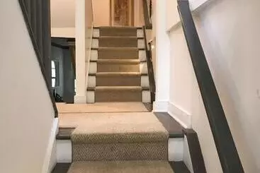 ベッドアンドブレックファースト Harpoon House