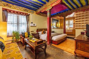 Hotel Floral Lincang Boutique