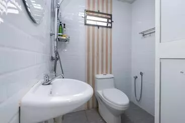Hotel Oyo 89873 Nurbayu Chalet