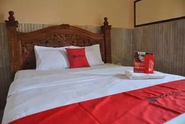 Hotel Reddoorz Near Lokawisata Baturaden