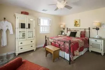 Hotel Sunflower Hill Inn