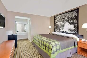 فندق Super 8 By Wyndham Athens