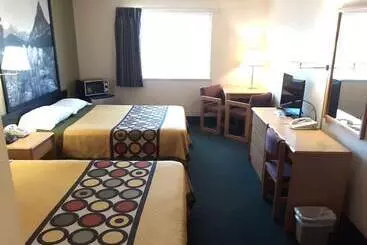 מוטל Super 8 By Wyndham Hamilton