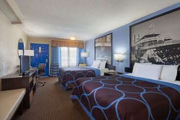 Motel Super 8 By Wyndham Hammond