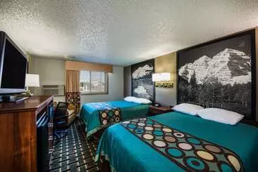 汽车旅馆 Super 8 By Wyndham Pueblo