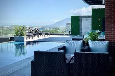 Capitol Hill Hotel And Suites