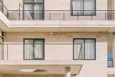 Huoneistohotelli Cim Apart