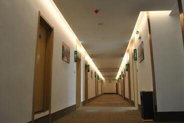 Hotell Greentree Heze Changcheng Road Tianhua E Commerce Logistics Park Express