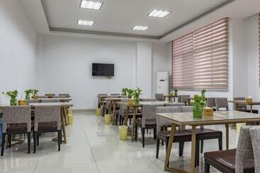 فندق Greentree Inn Wuxi Jiangyin City Renmin East Road Liangchen Square Business