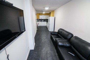 Gildart Street X One Rooms   Hostel