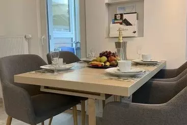 ツーリストアパートメント Apartment Köln Ensen