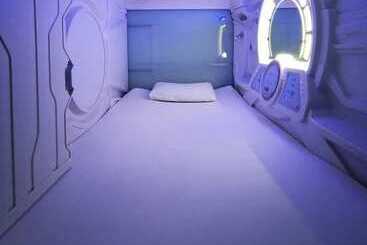 Bangau Capsule Hotel   Downtown Klia