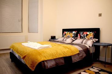 ベッドアンドブレックファースト Peacefull House In Slough