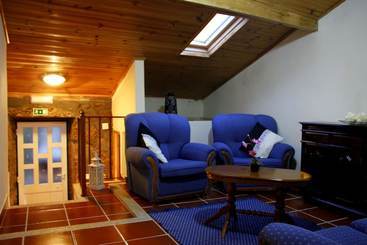 کلبه Casa Do Outeirinho