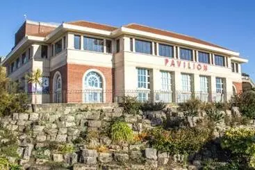 ツーリストアパートメント Holiday Home Hot Tub & Sauna