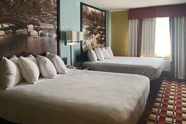 فندق على الطريق Econo Lodge