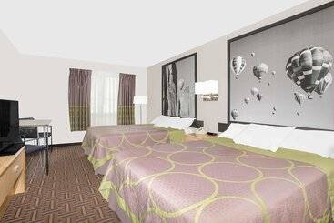 فندق على الطريق Super 8 By Wyndham Bloomfield