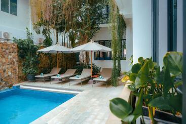 هتل Angkor Aurora