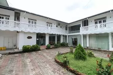 Hotel Empryean By Oyo Rooms