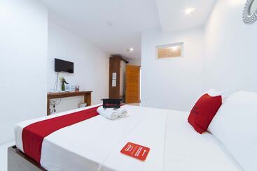 Majatalo Reddoorz Plus @ San Roque Roxas City