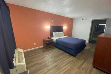 فندق Rodeway Inn