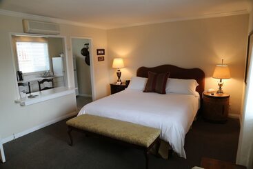 Отель The Tides Laguna Beach