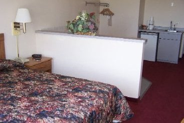 酒店 Travelers Inn 