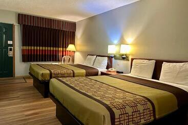 מוטל Thunderbird Motor Inn