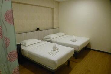 هتل 138 @ Bestari