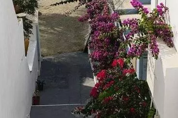 Perigiali Rooms & Apartments Folegandros