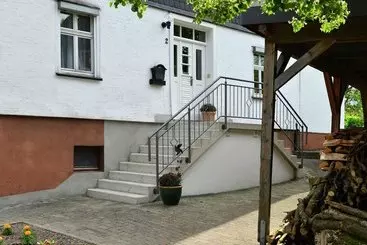 Turistihuoneistot Bright Apartment In The Sauerland With Conservatory Large Terrace And Awning