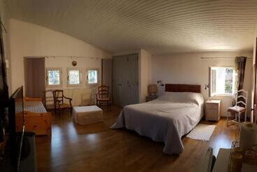 بنسيون Mas Du Kairos