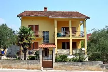 Tourist flats Apartment Gordana