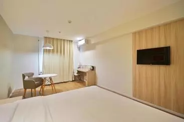 Orange Hotel Select (beijing Asian Games Village Bird's Nest)