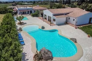 Sisula Country Hotel & Spa