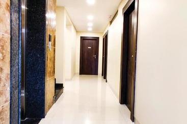 Отель White House Inn