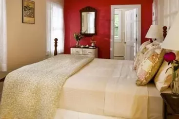 تختخواب و صبحانه Woods Hole Passage Inn