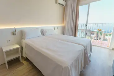 Hotel Checkin Catalonia